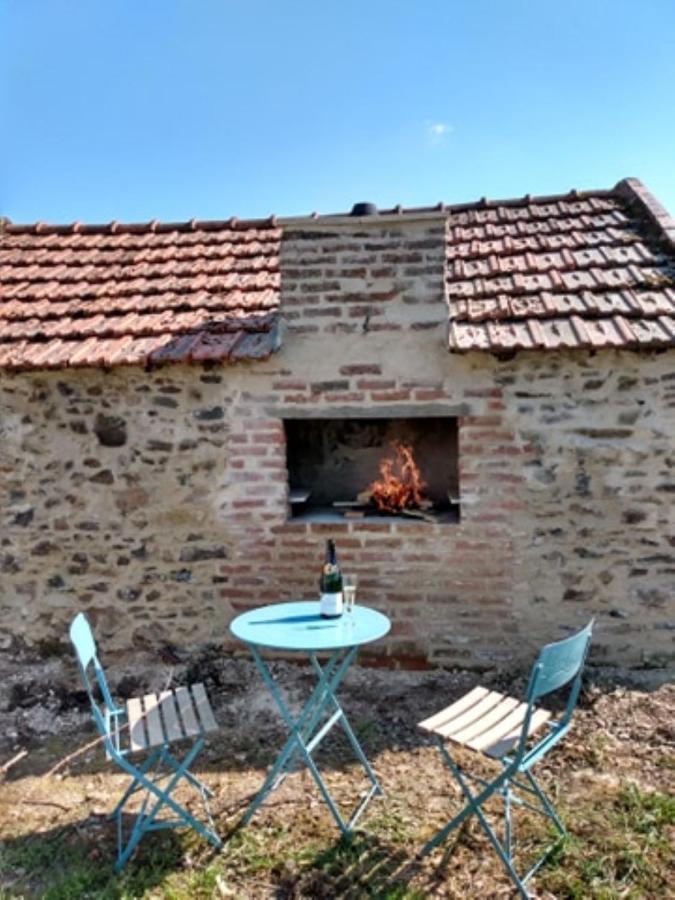 Lavender House - Traditional Stone House Oozing Charm And Character Cersay Extérieur photo