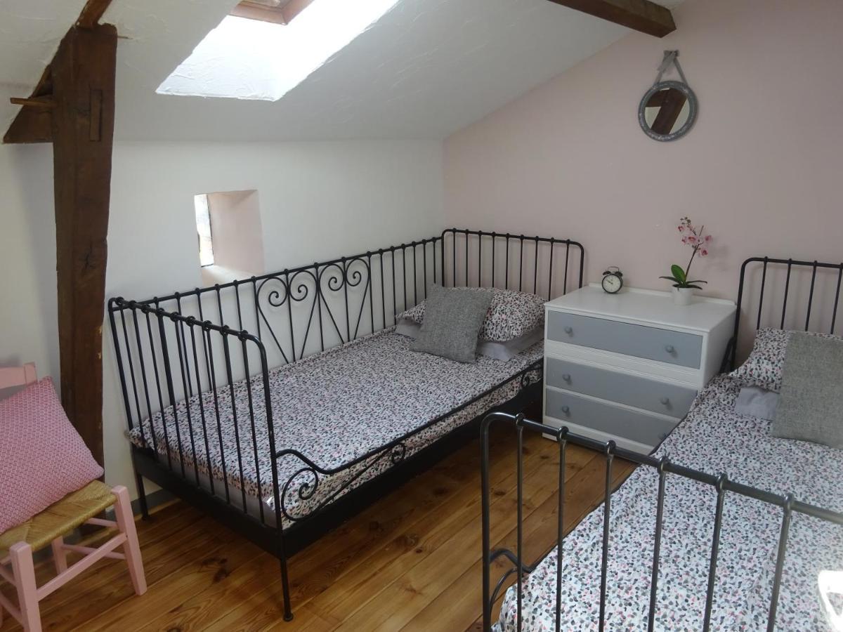 Lavender House - Traditional Stone House Oozing Charm And Character Cersay Extérieur photo